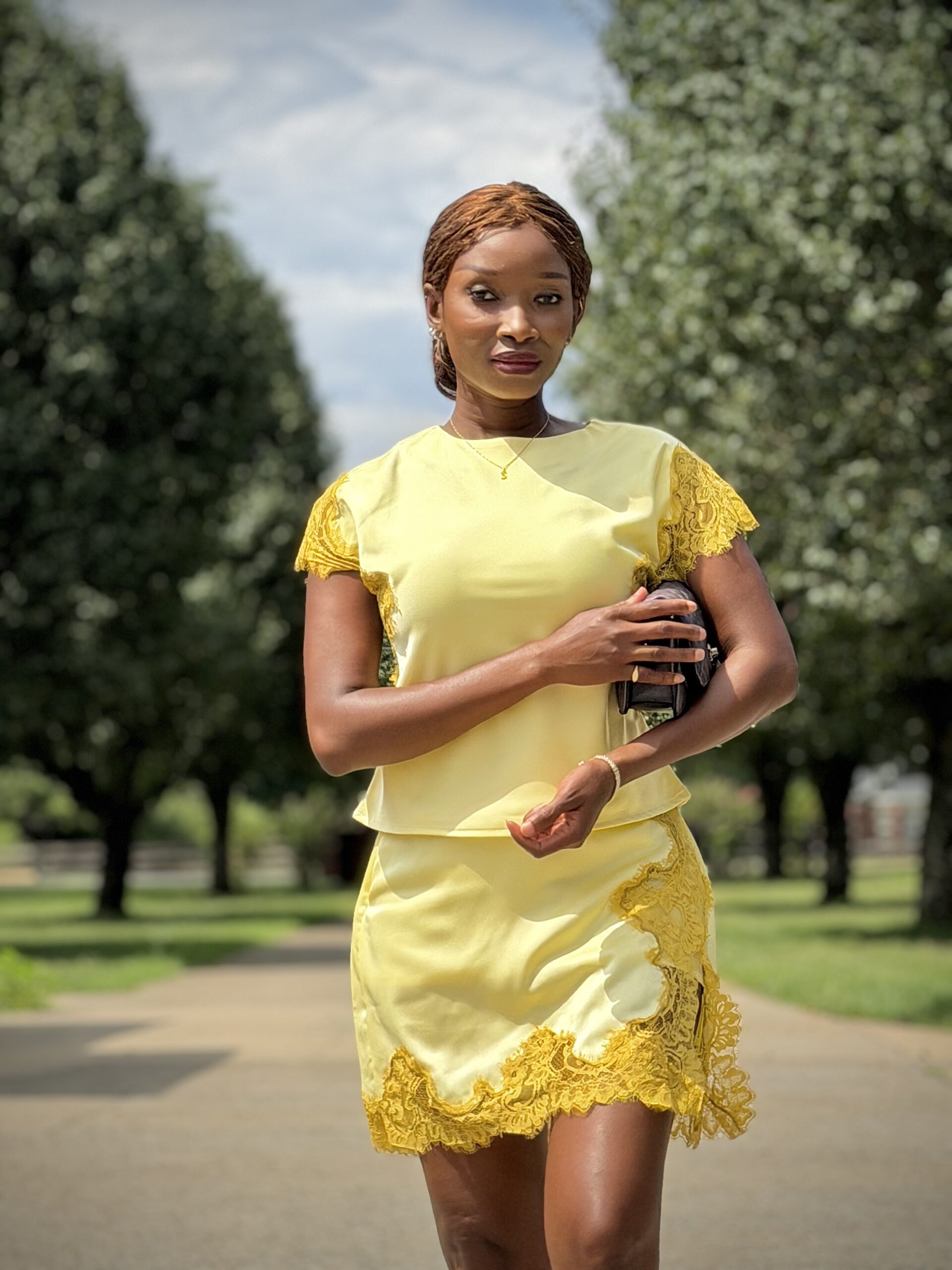 Satin lace trim mini skirt set for women - Image 3